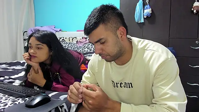 Snapshot of 2ScarletandRyan8 chatting on March 6, 2026, 9:59 am 2ScarletandRyan8 online show from March 6, 2026, 9:59 am