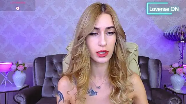 Snapshot of Sexy_Lava chatting on October 13, 2025, 6:26 am Sexy Lava online show from October 13, 2025, 6:26 am