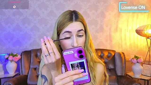 Snapshot of Sexy_Lava chatting on November 5, 2025, 7:00 am Sexy Lava online show from November 5, 2025, 7:00 am