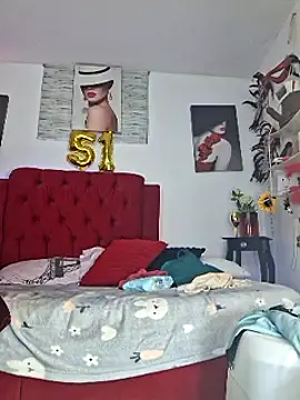 evelin hott online show from February 18, 2025, 7:21 am