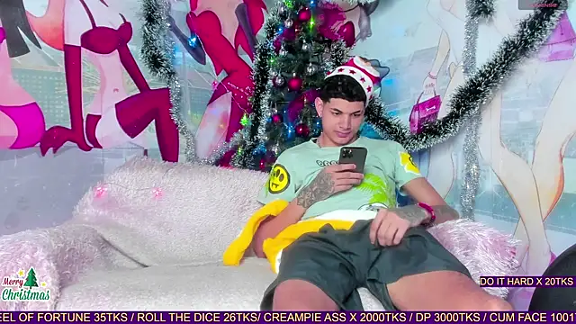 amazing group hot69 online show from November 16, 2025, 7:29 pm