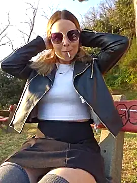 Snapshot of Mia_Railey chatting on March 5, 2025, 4:13 pm Mia Railey online show from March 5, 2025, 4:13 pm