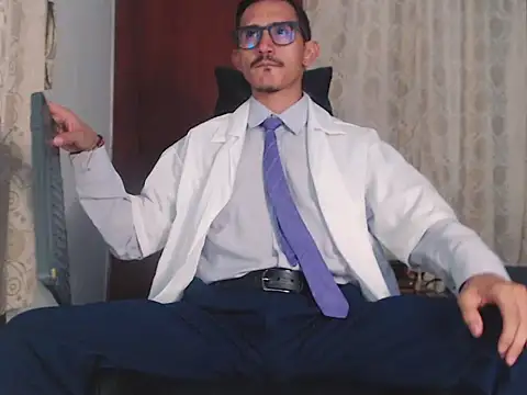 HomeAloneK online show from October 23, 2025, 7:34 pm