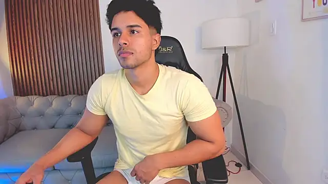 Snapshot of liam_collins21 chatting on October 16, 2025, 12:02 pm liam collins21 online show from October 16, 2025, 12:02 pm