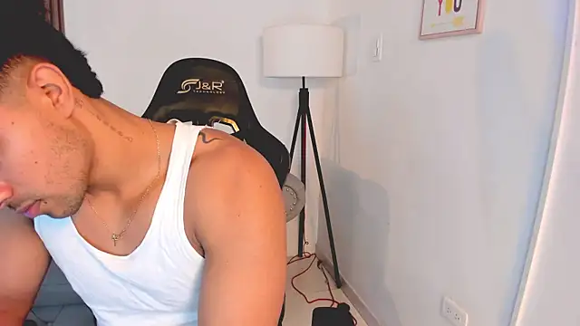 Snapshot of liam_collins21 chatting on October 15, 2025, 11:51 am liam collins21 online show from October 15, 2025, 11:51 am