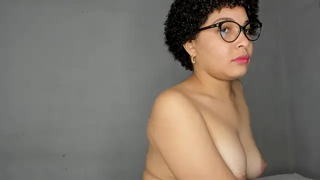 Snapshot of Jade_Dorthini chatting on November 15, 2025, 10:03 pm Jade Dorthini online show from November 15, 2025, 10:03 pm