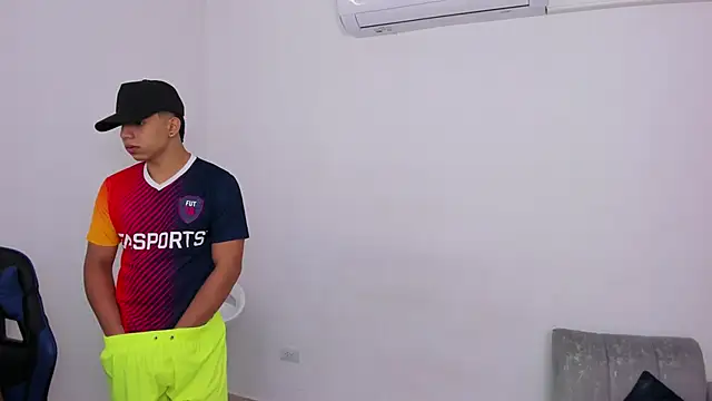 Snapshot of brutal_sex_room2 chatting on March 12, 2026, 1:48 pm brutal sex room2 online show from March 12, 2026, 1:48 pm