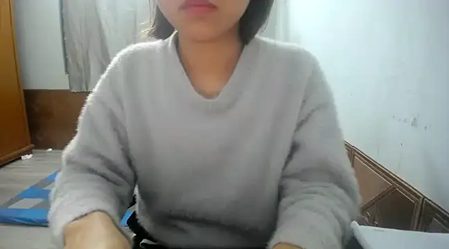 Michiko1 online show from February 25, 2025, 1:10 pm