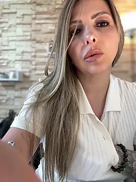  Abril-Office1 online show from March 16, 2026, 3:26 pm