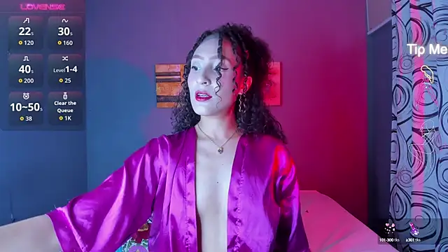 Snapshot of IsabellaSpencer chatting on October 6, 2025, 10:10 pm IsabellaSpencer online show from October 6, 2025, 10:10 pm