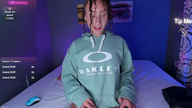 Snapshot of IsabellaSpencer chatting on November 5, 2025, 10:13 pm IsabellaSpencer online show from November 5, 2025, 10:13 pm