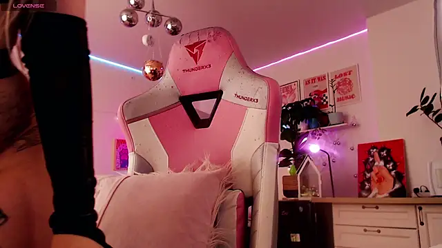 MollyPercocet-13 online show from January 14, 2026, 6:50 am