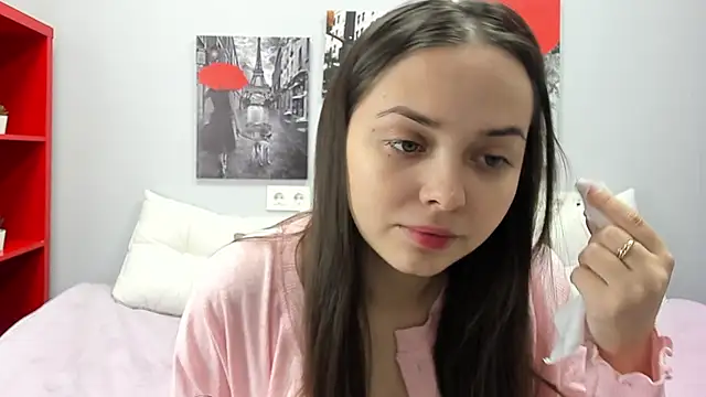 Snapshot of Tiny_JuJu chatting on October 21, 2025, 1:27 am Tiny JuJu online show from October 21, 2025, 1:27 am