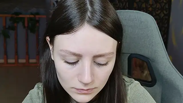 VeliraBraitberg online show from February 5, 2025, 5:09 am