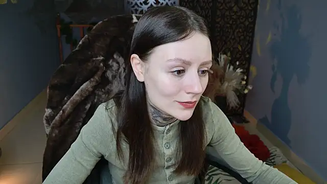 VeliraBraitberg online show from February 5, 2025, 2:16 pm