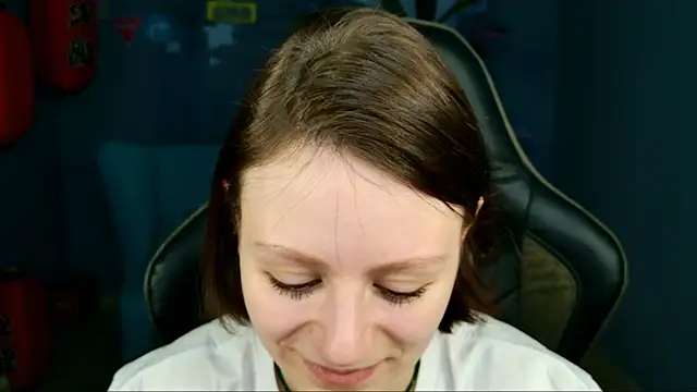 VeliraBraitberg online show from March 16, 2025, 11:16 am