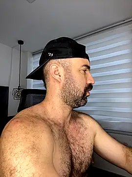 ADONIS ART01 online show from November 14, 2025, 1:04 pm