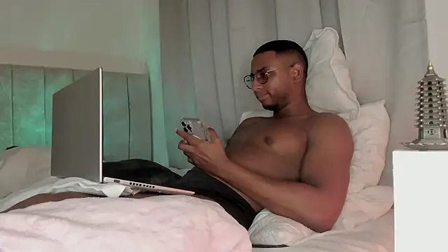 Arwens bell08 online show from February 27, 2026, 1:17 am