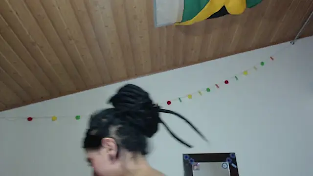 Snapshot of Gaby_cute_16 chatting on December 3, 2025, 9:14 pm Gaby cute 16 online show from December 3, 2025, 9:14 pm