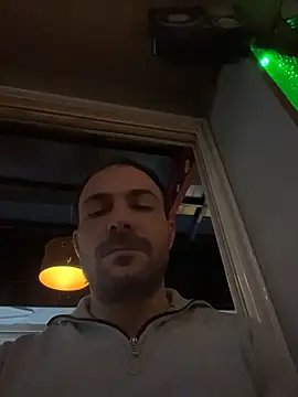 Snapshot of Adventurehotman chatting on November 27, 2025, 3:23 pm Adventurehotman online show from November 27, 2025, 3:23 pm