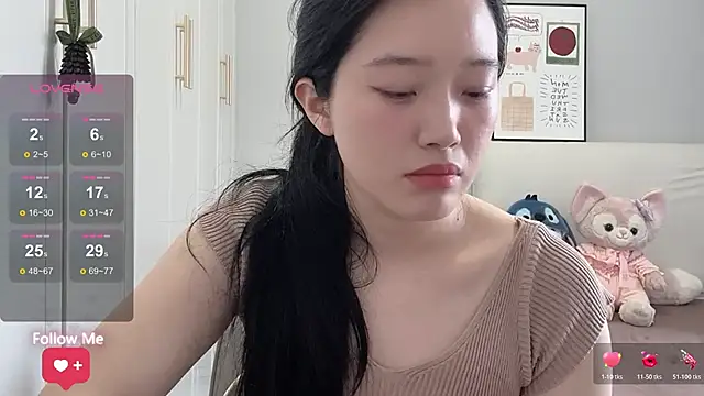 Snapshot of rose-u chatting on June 1, 2026, 1:28 am rose-u online show from June 1, 2026, 1:28 am