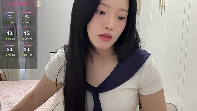 rose-u online show from October 8, 2025, 2:24 am