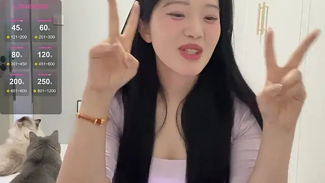 rose-u online show from October 27, 2025, 1:28 am