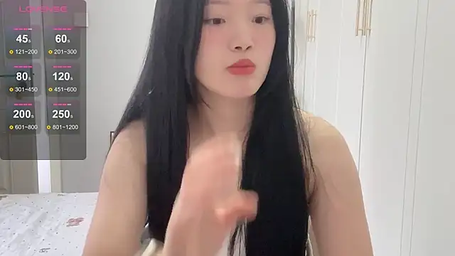 rose-u online show from October 30, 2025, 1:26 am