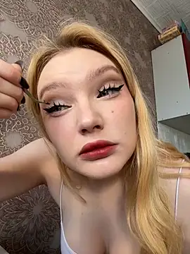 Snapshot of AmmyHot chatting on November 18, 2025, 4:05 am AmmyHot online show from November 18, 2025, 4:05 am