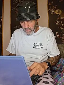 Snapshot of Hotbodyscottie chatting on February 10, 2026, 10:14 am Hotbodyscottie online show from February 10, 2026, 10:14 am