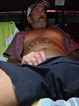 Hotbodyscottie online show from April 30, 2026, 1:23 am
