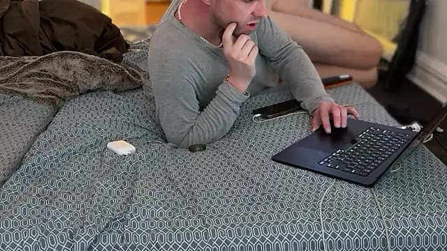 Snapshot of CupidZass chatting on October 28, 2025, 9:25 pm CupidZass online show from October 28, 2025, 9:25 pm