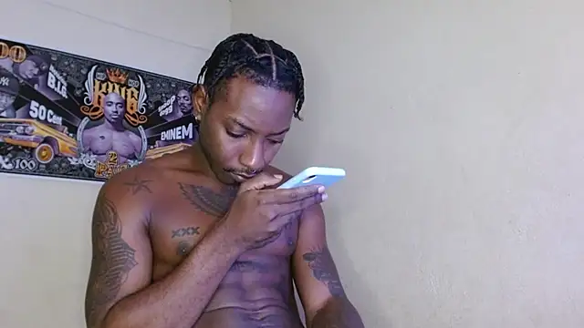 Snapshot of king__Black chatting on September 13, 2025, 12:27 pm king Black online show from September 13, 2025, 12:27 pm