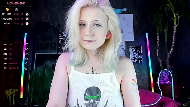 little grinch666 online show from February 27, 2025, 8:09 pm