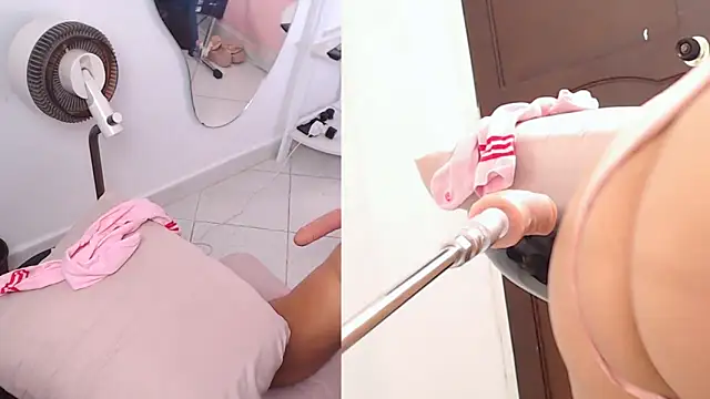 Snapshot of Mila_Moans chatting on March 1, 2026, 4:12 am Mila Moans online show from March 1, 2026, 4:12 am