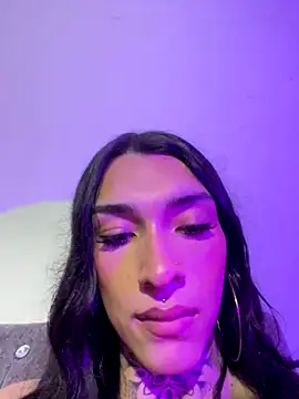 Snapshot of Camila_Coxx chatting on November 25, 2025, 2:12 am Camila Coxx online show from November 25, 2025, 2:12 am