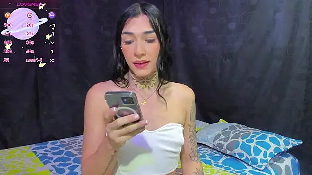 Snapshot of Camila_Coxx chatting on March 15, 2026, 3:13 am Camila Coxx online show from March 15, 2026, 3:13 am