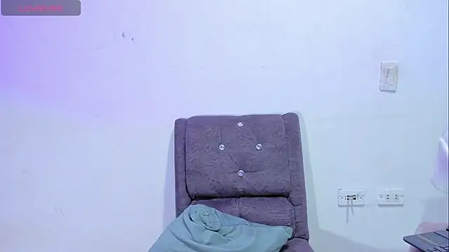 Camila Coxx online show from May 4, 2026, 11:35 am