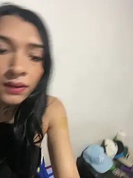 Snapshot of Camila_Coxx chatting on February 9, 2026, 9:40 am Camila Coxx online show from February 9, 2026, 9:40 am