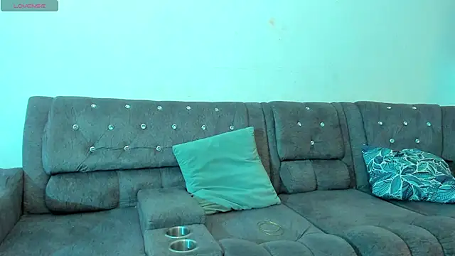 Snapshot of Camila_Coxx chatting on February 11, 2026, 6:57 am Camila Coxx online show from February 11, 2026, 6:57 am