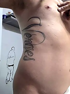 Twin2222 online show from October 11, 2025, 2:12 am