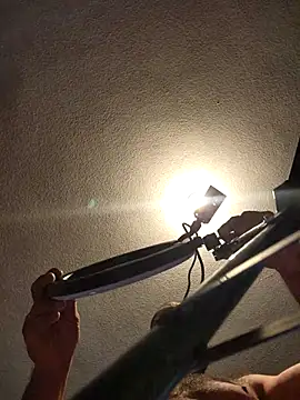 Snapshot of Ricorry@xh chatting on December 5, 2025, 8:35 am Ricorryxh online show from December 5, 2025, 8:35 am