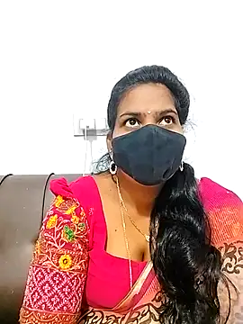 Snapshot of melina214 chatting on February 6, 2026, 4:08 am melina214 online show from February 6, 2026, 4:08 am