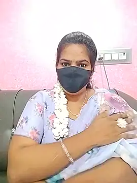 melina214 online show from July 18, 2026, 4:43 am