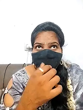 Snapshot of melina214 chatting on March 5, 2026, 4:20 am melina214 online show from March 5, 2026, 4:20 am