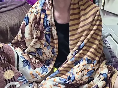 JJjing online show from January 12, 2026, 11:28 am