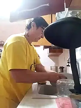 Snapshot of passione503 chatting on October 10, 2025, 11:22 am passione503 online show from October 10, 2025, 11:22 am