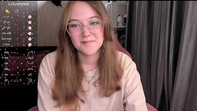 Snapshot of bunny_bubble chatting on May 6, 2026, 12:03 am bunny bubble online show from May 6, 2026, 12:03 am