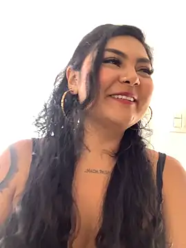 Snapshot of Juli_Walker chatting on May 11, 2026, 2:56 pm Juli Walker online show from May 11, 2026, 2:56 pm