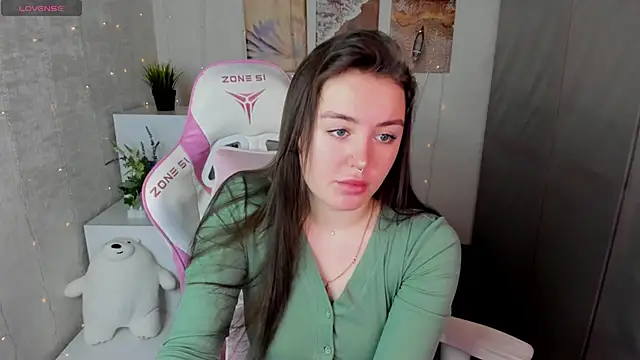 Snapshot of Secret_goddes chatting on October 13, 2025, 3:41 am Secret goddes online show from October 13, 2025, 3:41 am